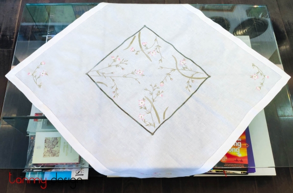 Square table cloth - Wild flower embroidery (size 90cm)